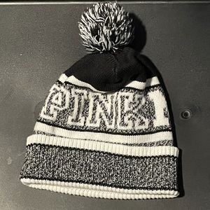 PINK BEANIE🖤